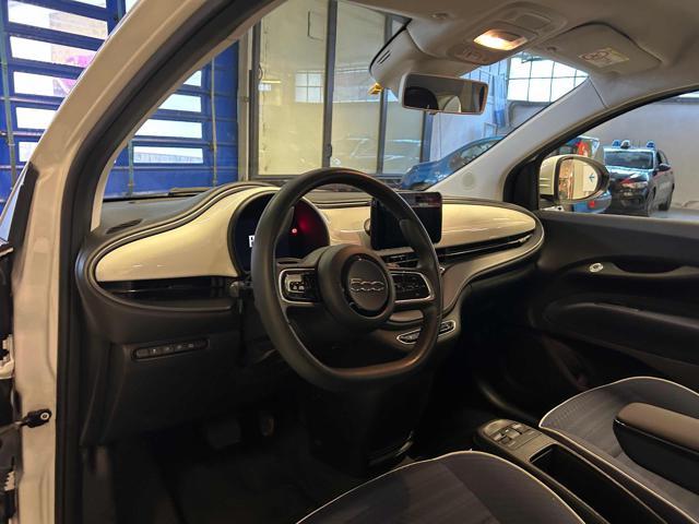 FIAT 500e Berlina 42 kWh Entry+Pack Tech