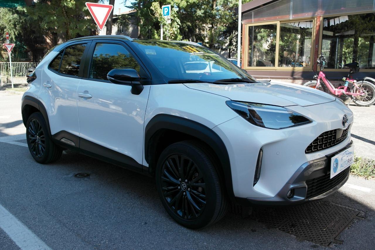 Toyota Yaris Cross 1.5 Hybrid 5p. E-CVT AWD-i Adventure