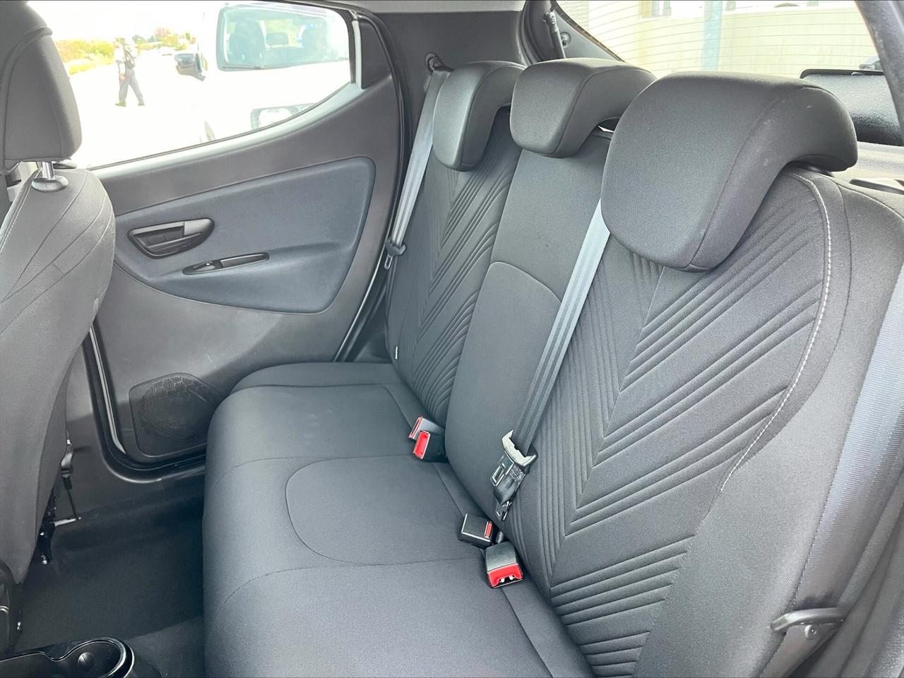 Lancia Ypsilon 1.0 FireFly 5 porte S&S Hybrid Gold