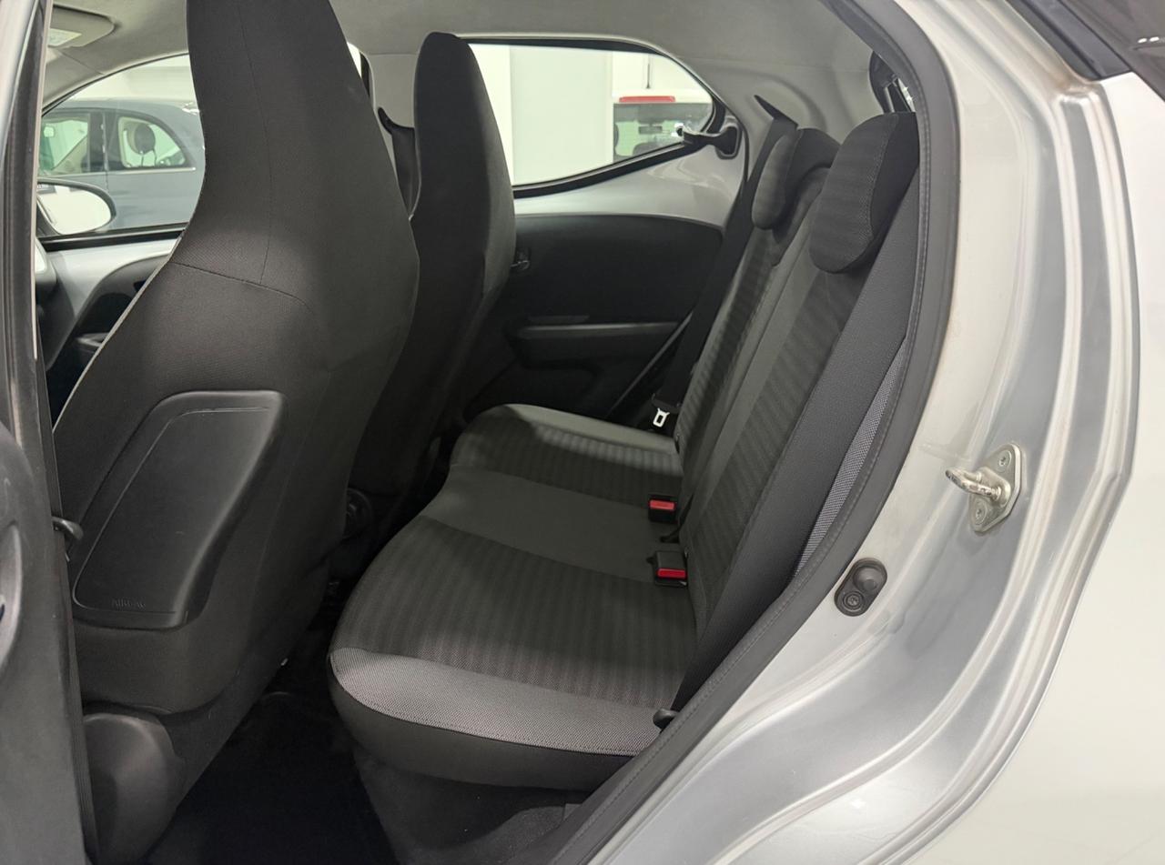 Toyota Aygo 1.0 VVT-i 72 CV 5 porte x-business