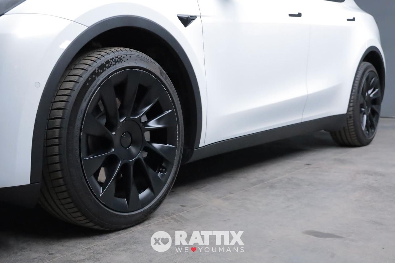 Tesla Model Y motore elettrico 153kW Long Range Dual Motor AWD + tetto panoramico
