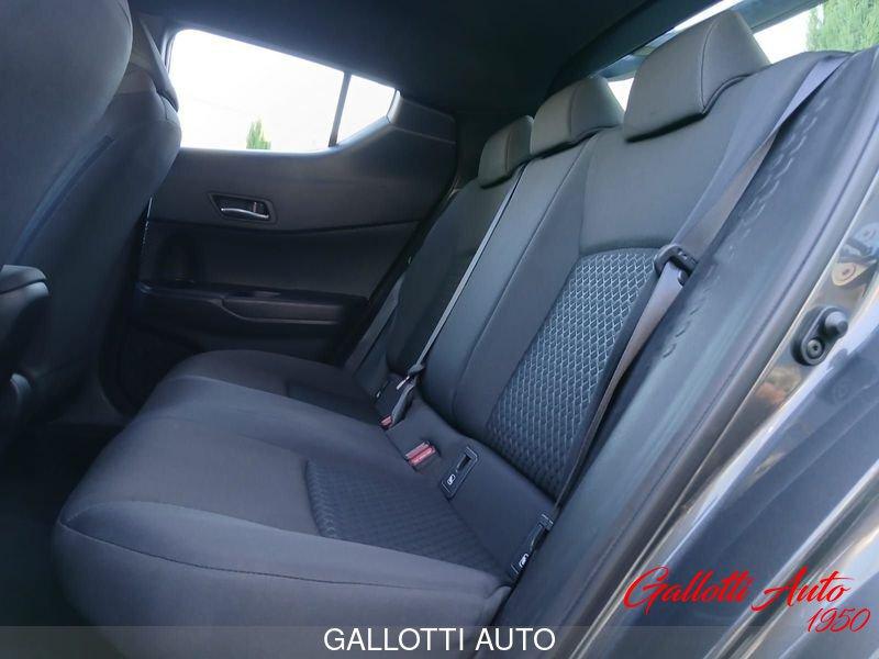 Toyota C-HR C-HR 1.8 Hybrid E-CVT