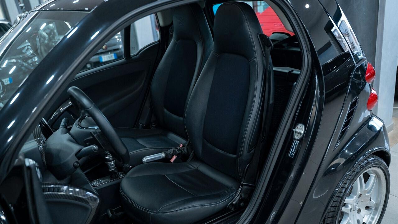 smart forTwo 1.0 BRABUS XCUSIVE 98 CV ALPINE PELLE CARBON LED F