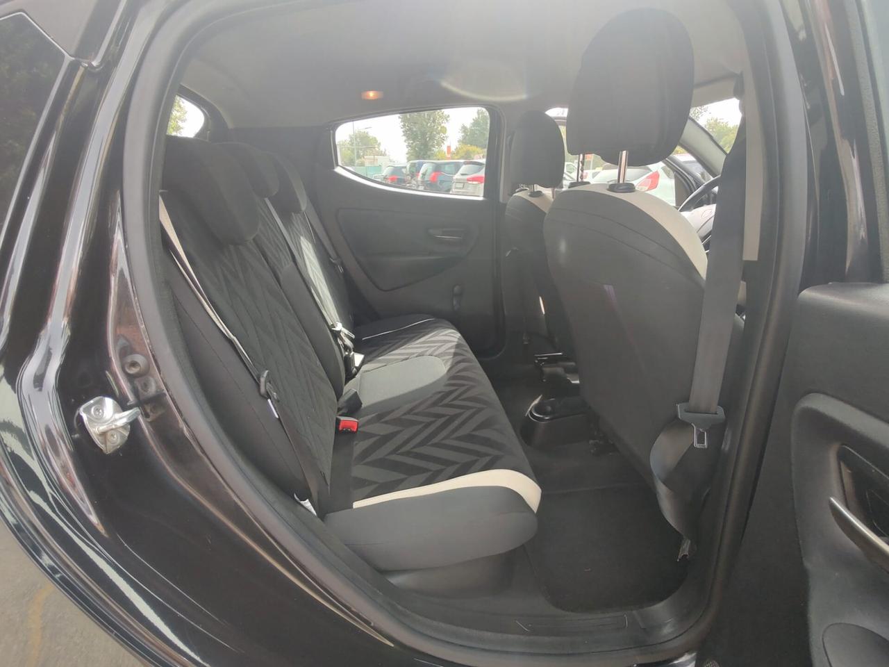 Lancia Ypsilon 1.2 69 CV 5 porte Gold, BENZINA, OK NEOPATENTATI, GARANZIA L.12 MESI