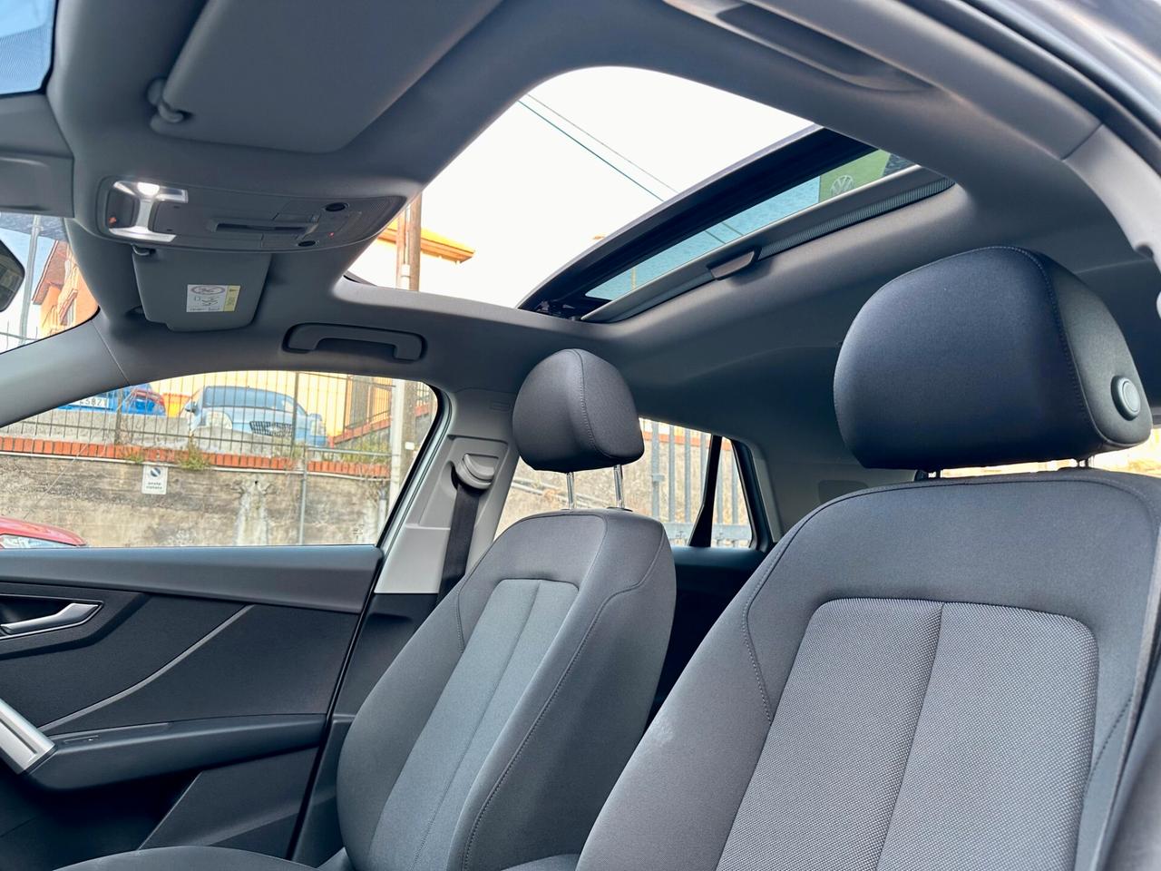 Audi Q2 30 TFSI Business Advanced