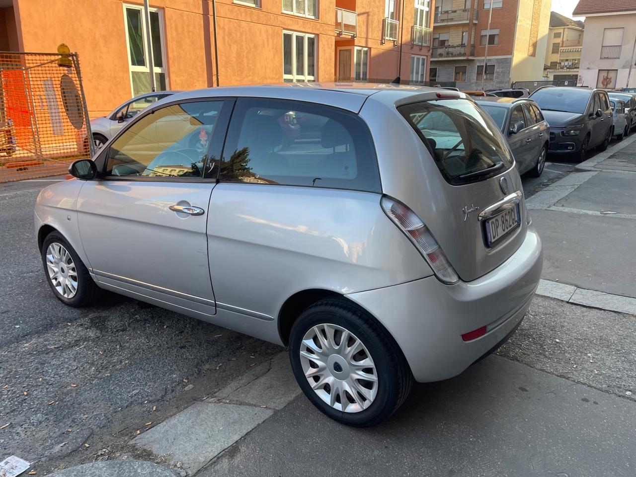 Lancia Ypsilon 1.2 Argento