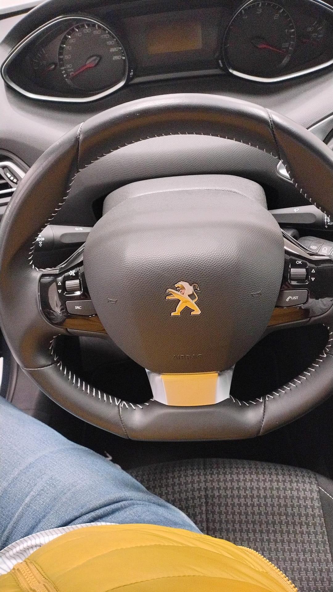 Peugeot 308 BlueHDi 130 S&S EAT8 Active