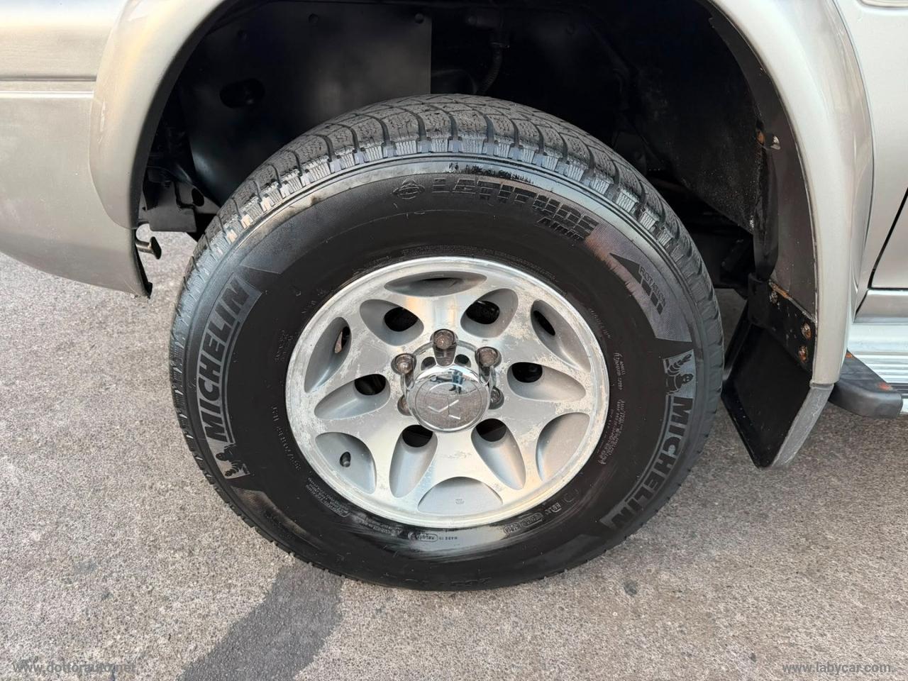 MITSUBISHI L200 2.5 TDI 4WD DC Pick-up GLS