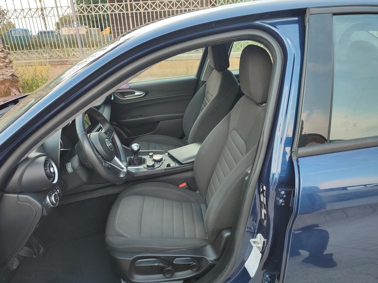 Alfa Romeo Giulia 2.2 TD 160 CV NAVIGATORE