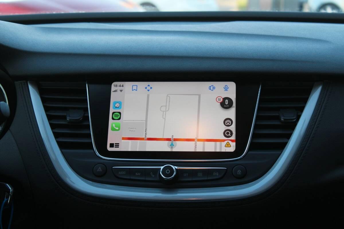 Opel Grandland X 1.5 ecotec Business s&s 130cv con Navi e CarPlay