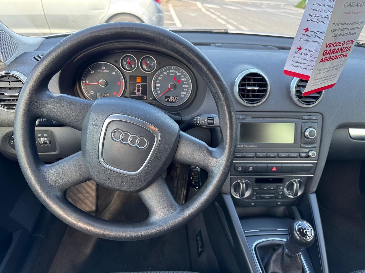 Audi A3 Attraction SPB 1.6 105cv tdi