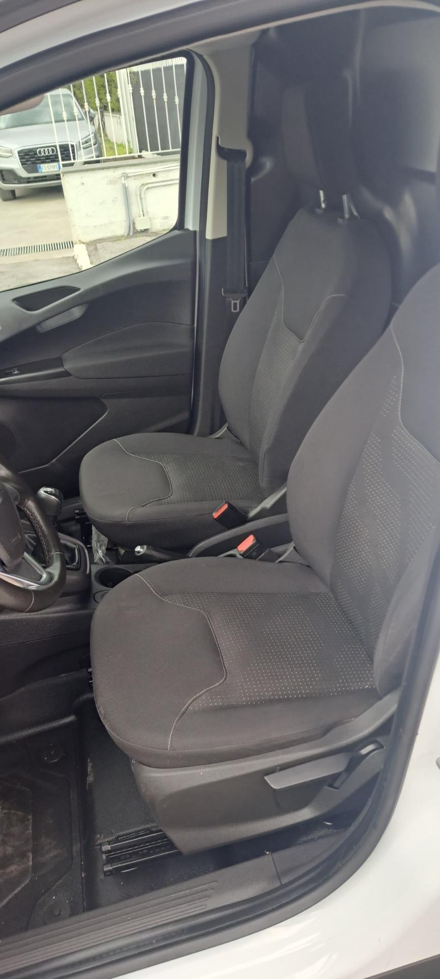 Ford Transit Courier Transit Courier 1.5 TDCi 100CV Van Trend