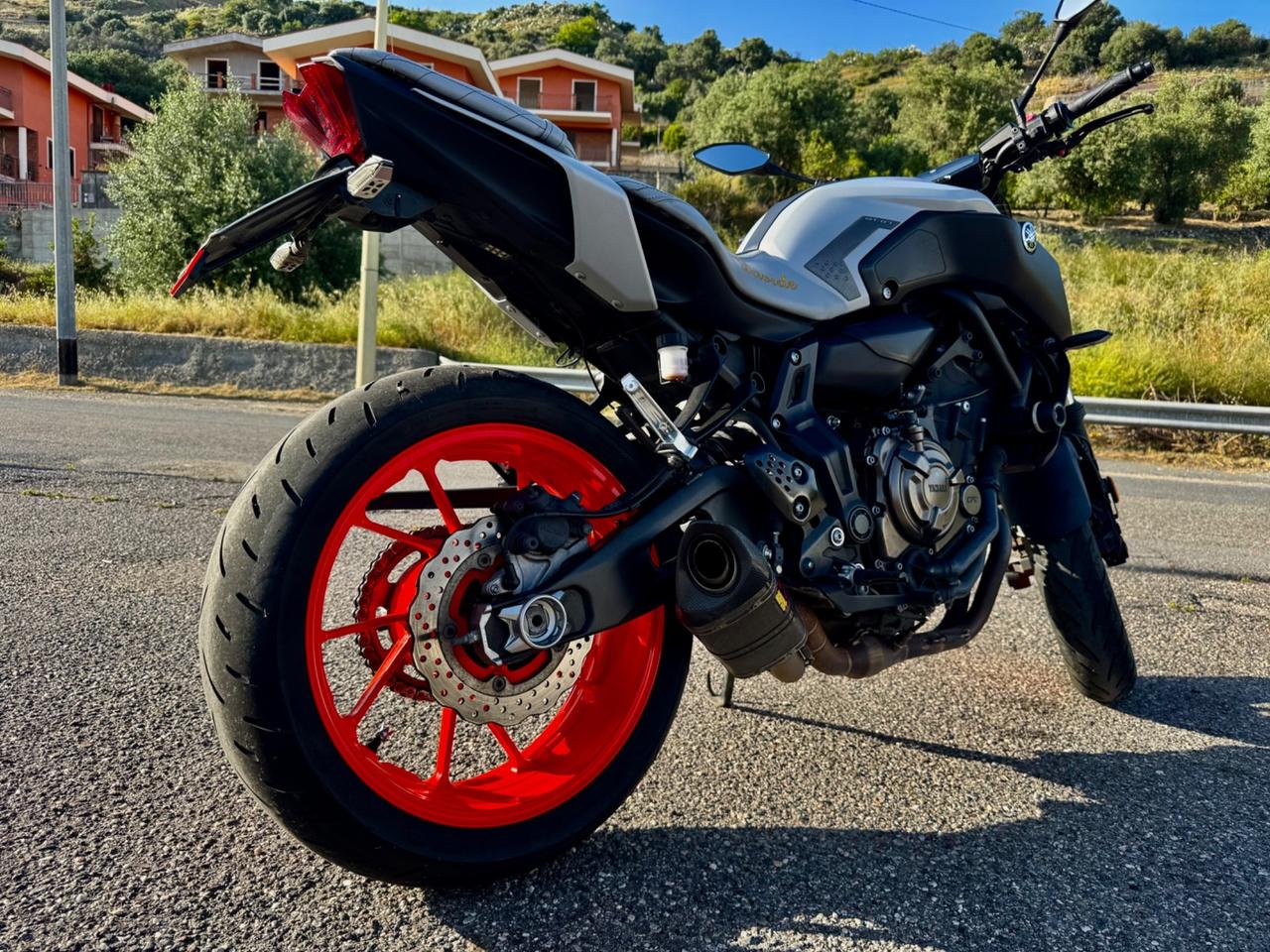 YAMAHA MT-09 UNI PRO ANNO 2019