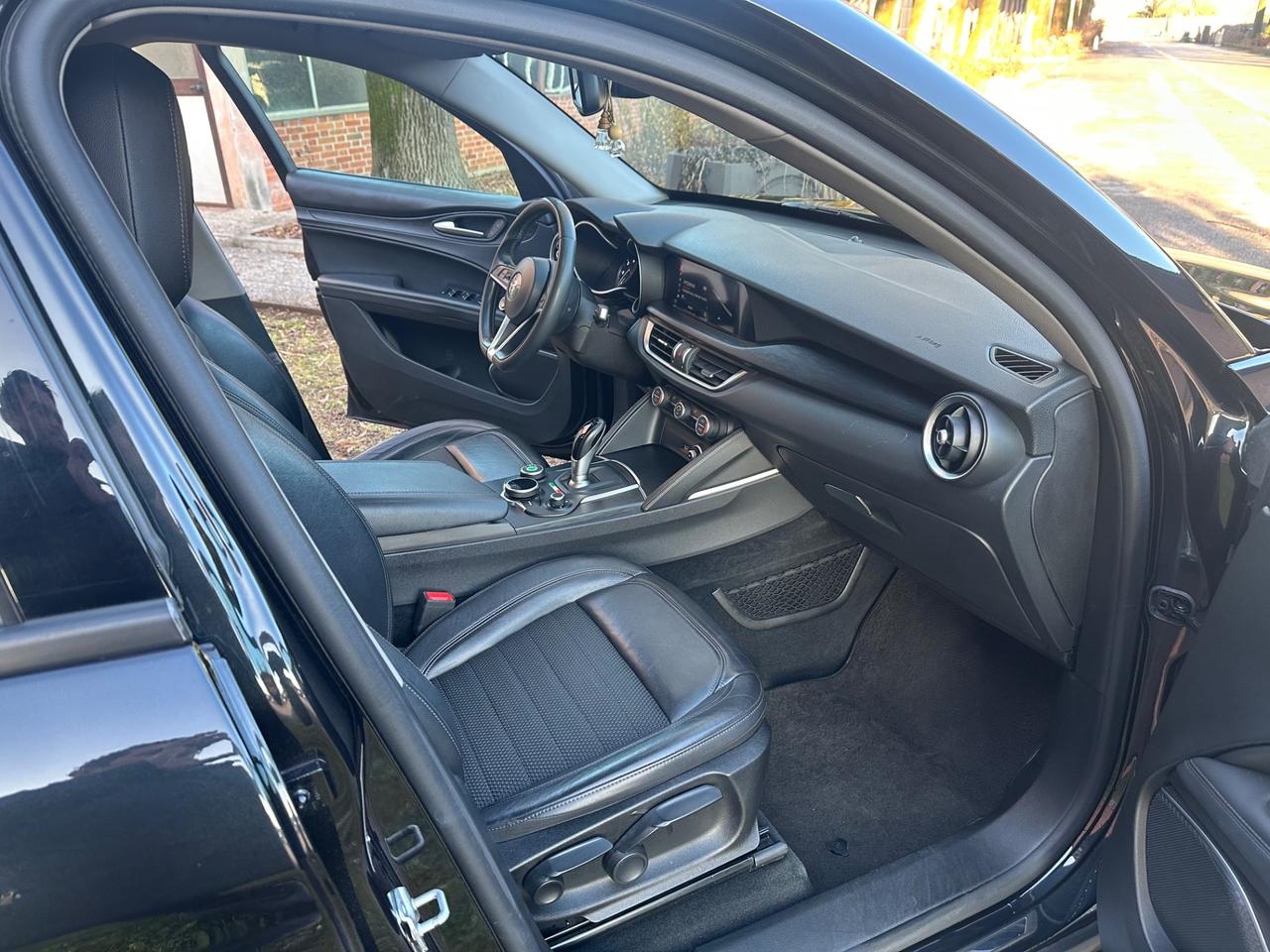 Alfa Romeo Stelvio 2.2 Turbodiesel 210 CV AT8 Q4 Executive