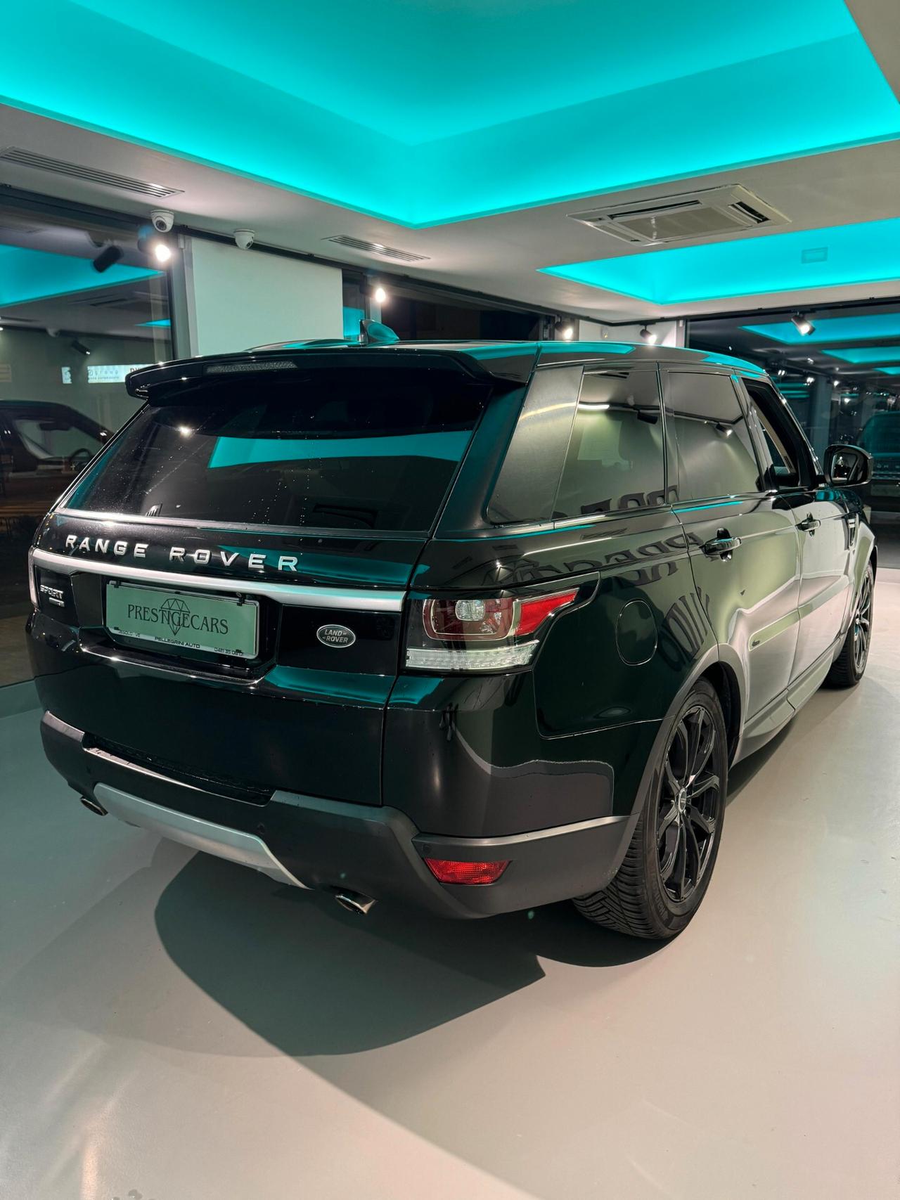 Land Rover Range Rover Sport Range Rover Sport 3.0 TDV6 HSE Dynamic Edition Black