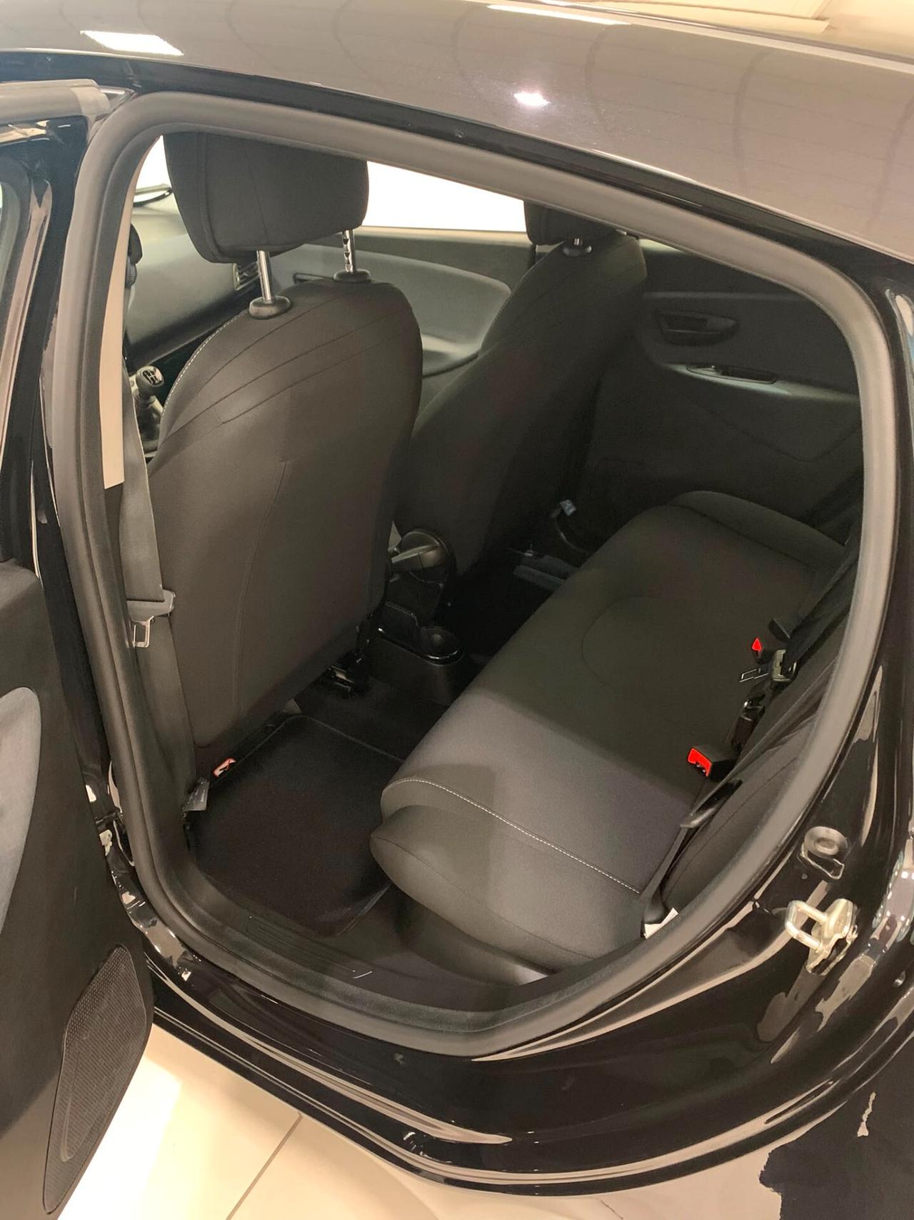 LANCIA YPSILON 1.0 HYBRID - OK NEOPATENTATI