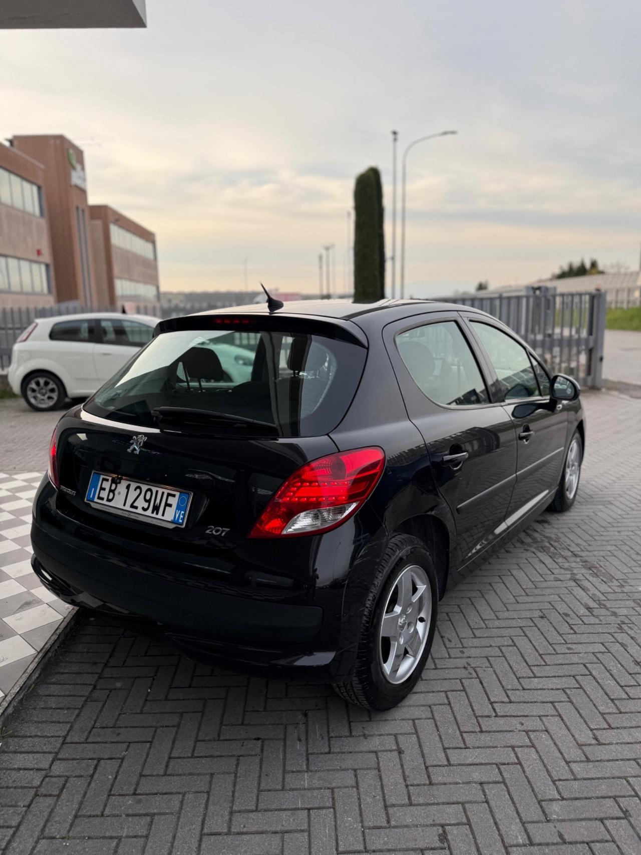 Peugeot 207 1.4 VTi 95CV 5p. XS