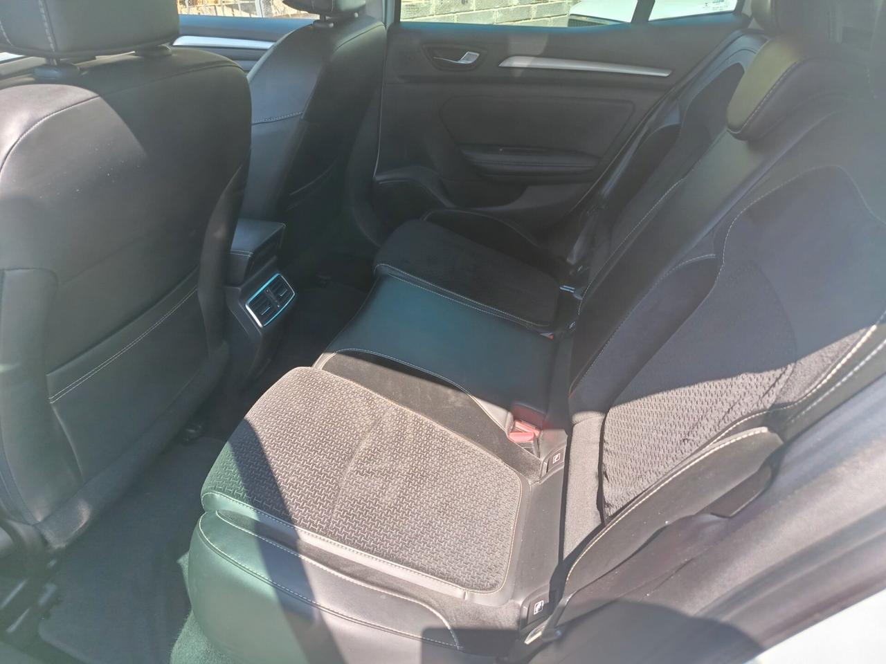 Renault Megane Mégane dCi 8V 110 CV EDC Energy Intens