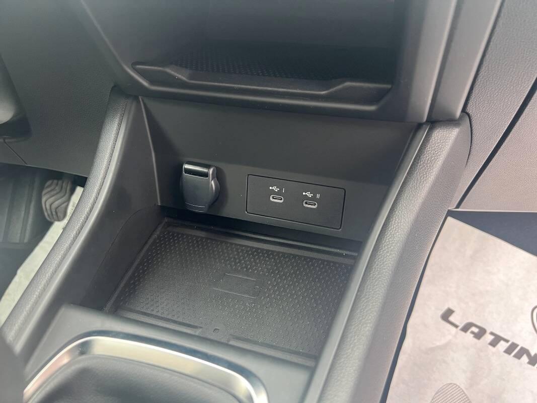 Renault Captur 1.0 Techno GPL 100cv con Telecam e CarPlay