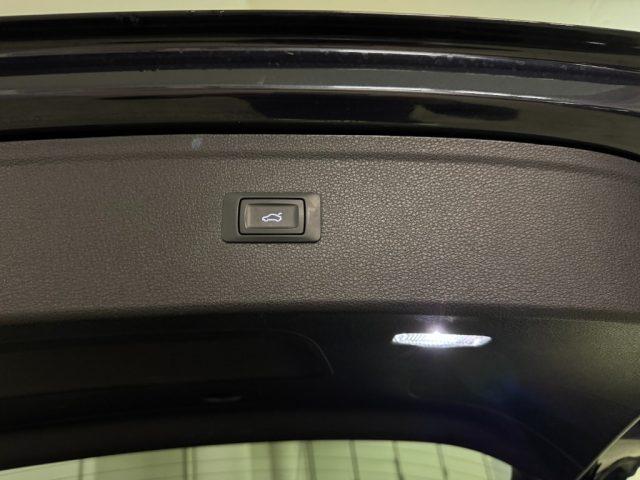 AUDI Q5 40 TDI quattro Business Sport