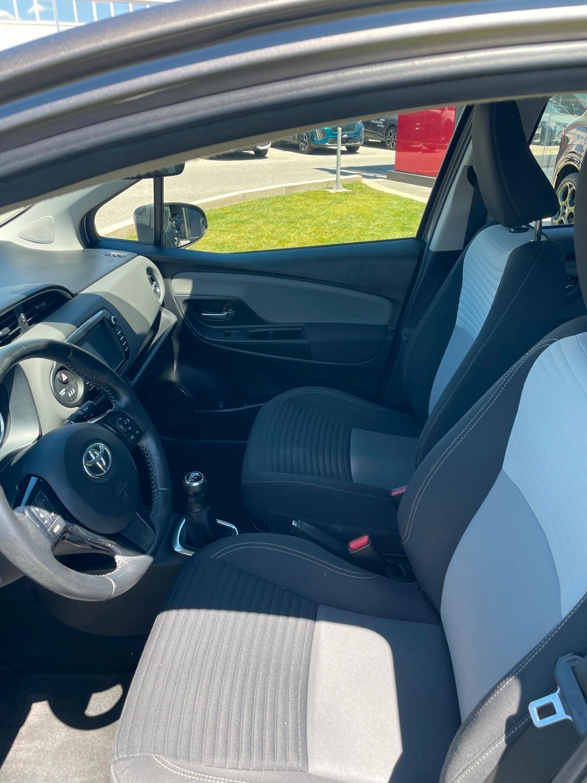Toyota Yaris 1.5 5 porte Lounge