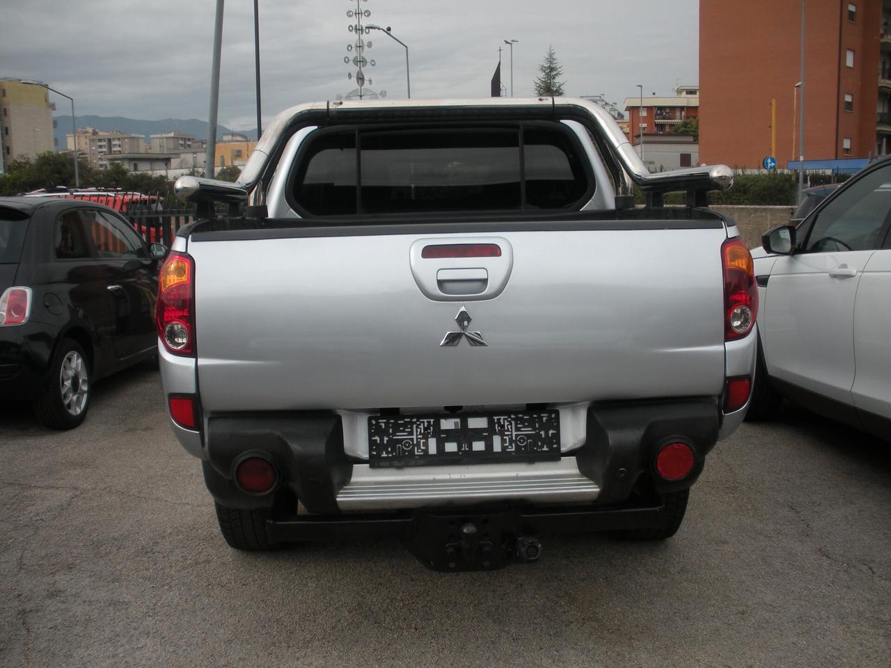 Mitsubishi L200 2.5 DI-D/178CV DC Intense Plus FURIUS