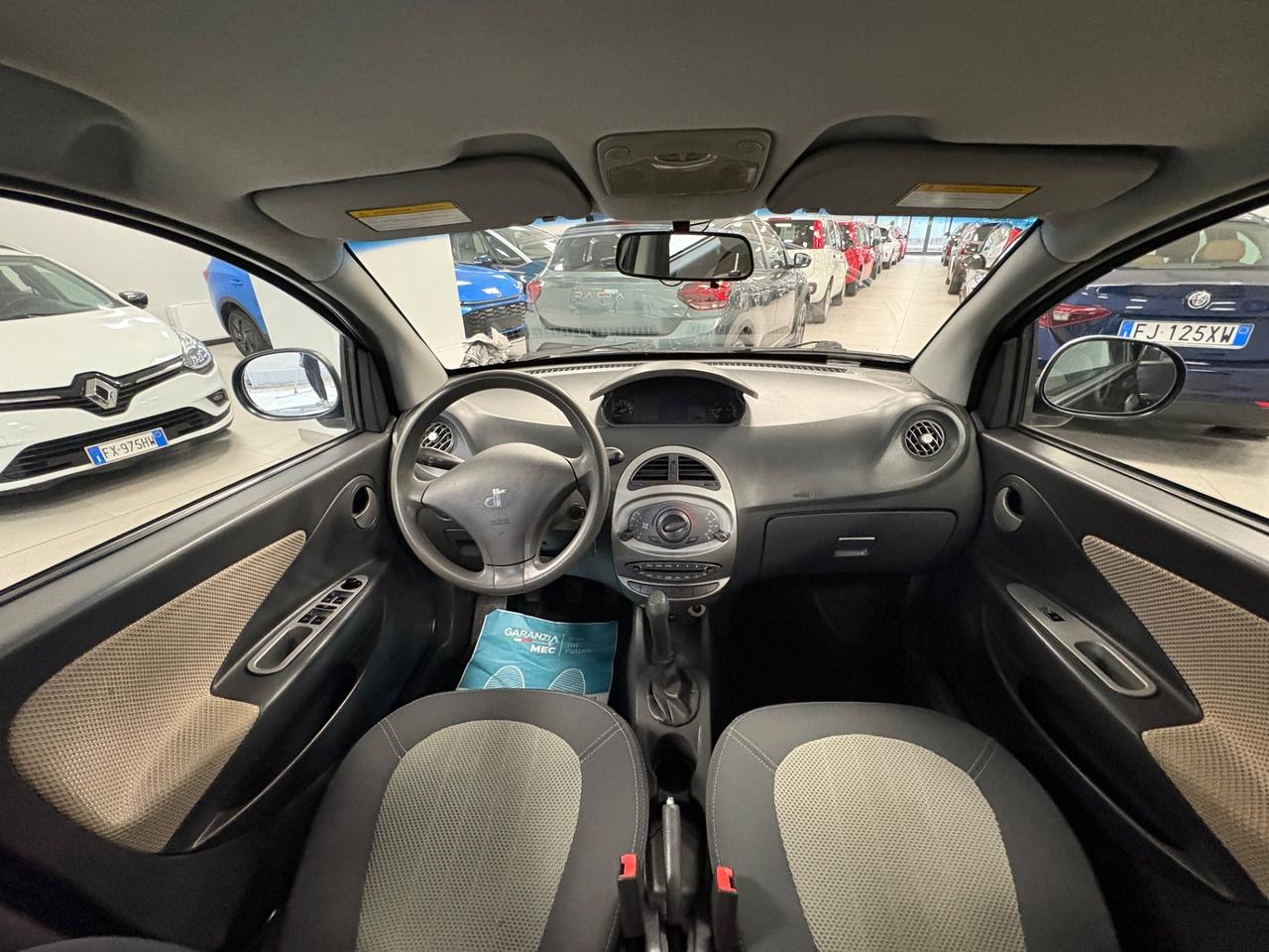 DR1 1.3 benzina 83cv 2011 km 68000 neopatentati