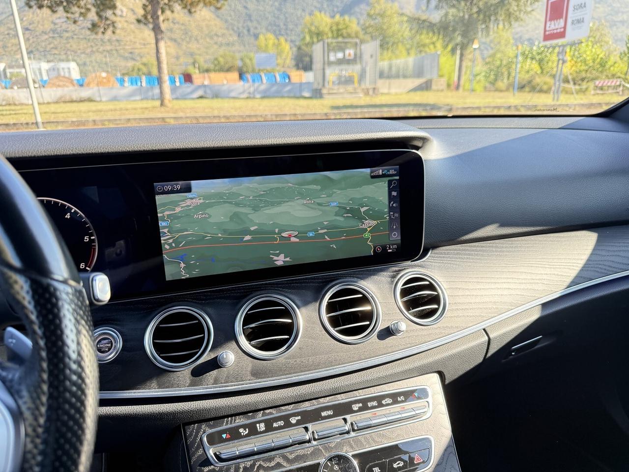 MERCEDES BENZ E 200 BERLINA BUSINESS SPORT STYLE