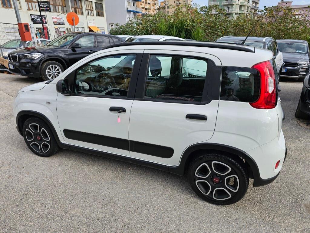 Fiat Panda 1.0 FireFly S&S Hybrid City Cross