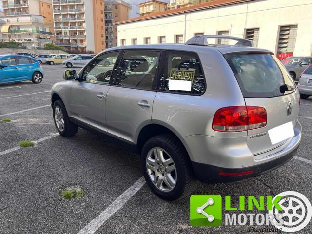 VOLKSWAGEN Touareg 3.2 V6 tiptronic