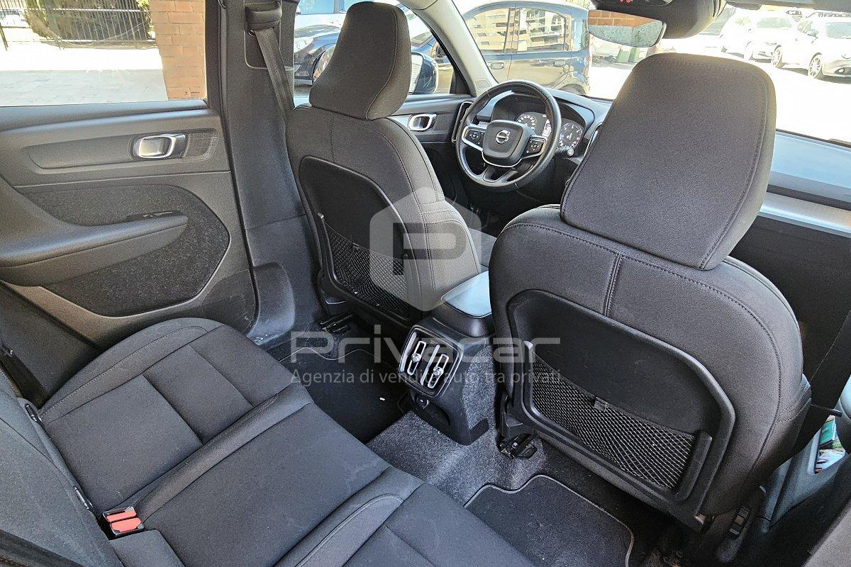 VOLVO XC40 D3 Geartronic Momentum Pro