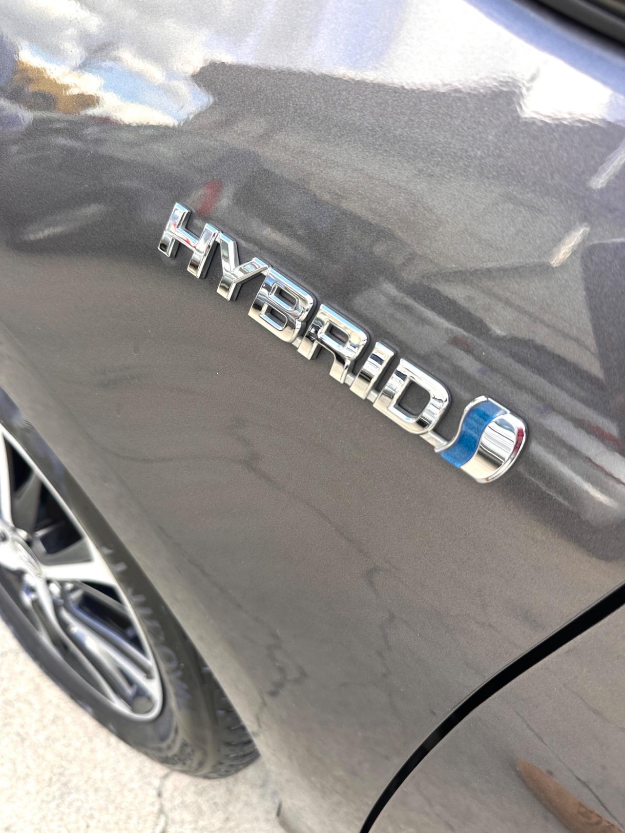 Toyota Yaris 1.5 BENZ/Hybrid 101cv 5p Lounge AUTOMATICA