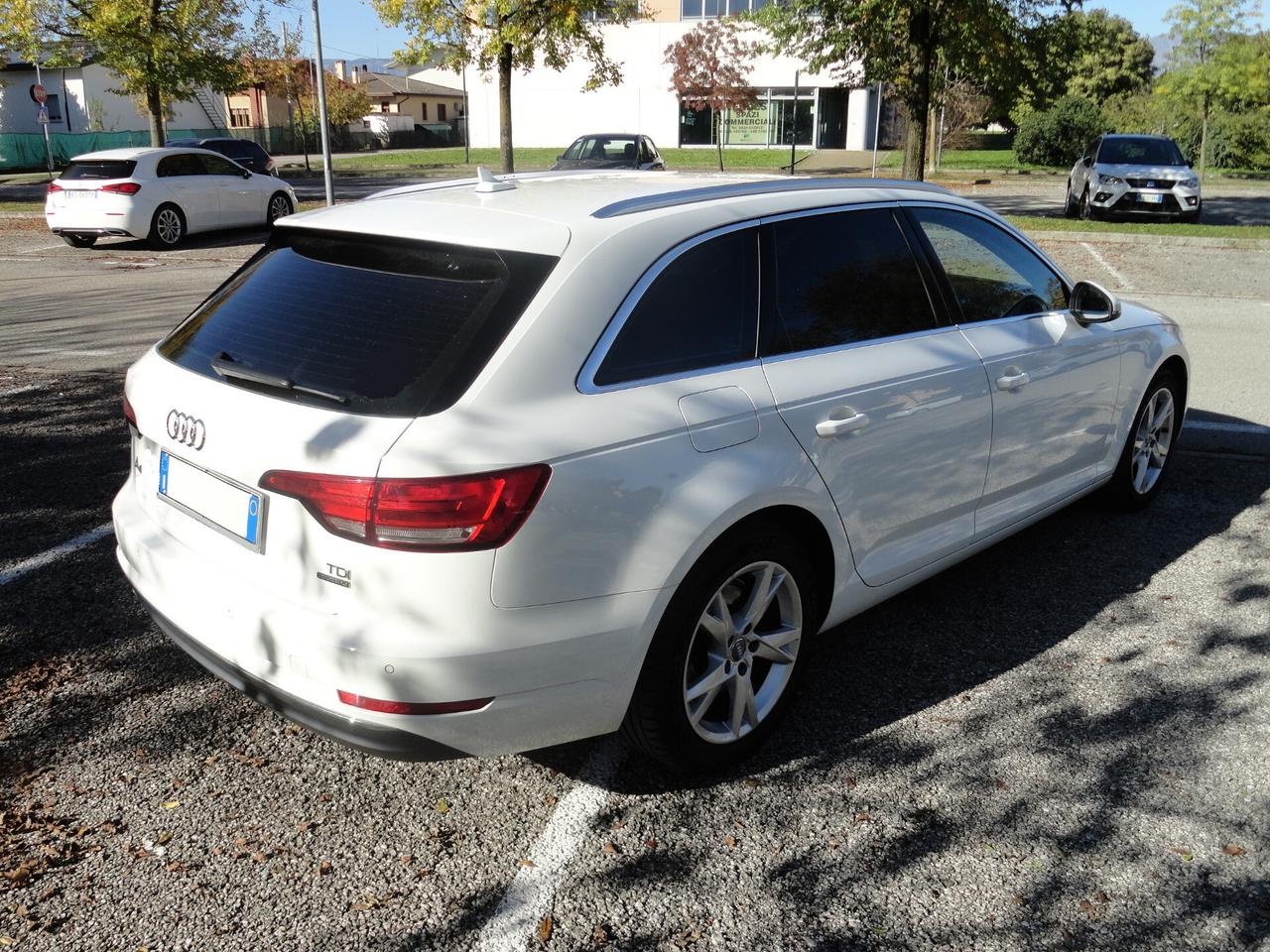 Audi A4 2.0 TDI 150 CV ultra S tronic Sport