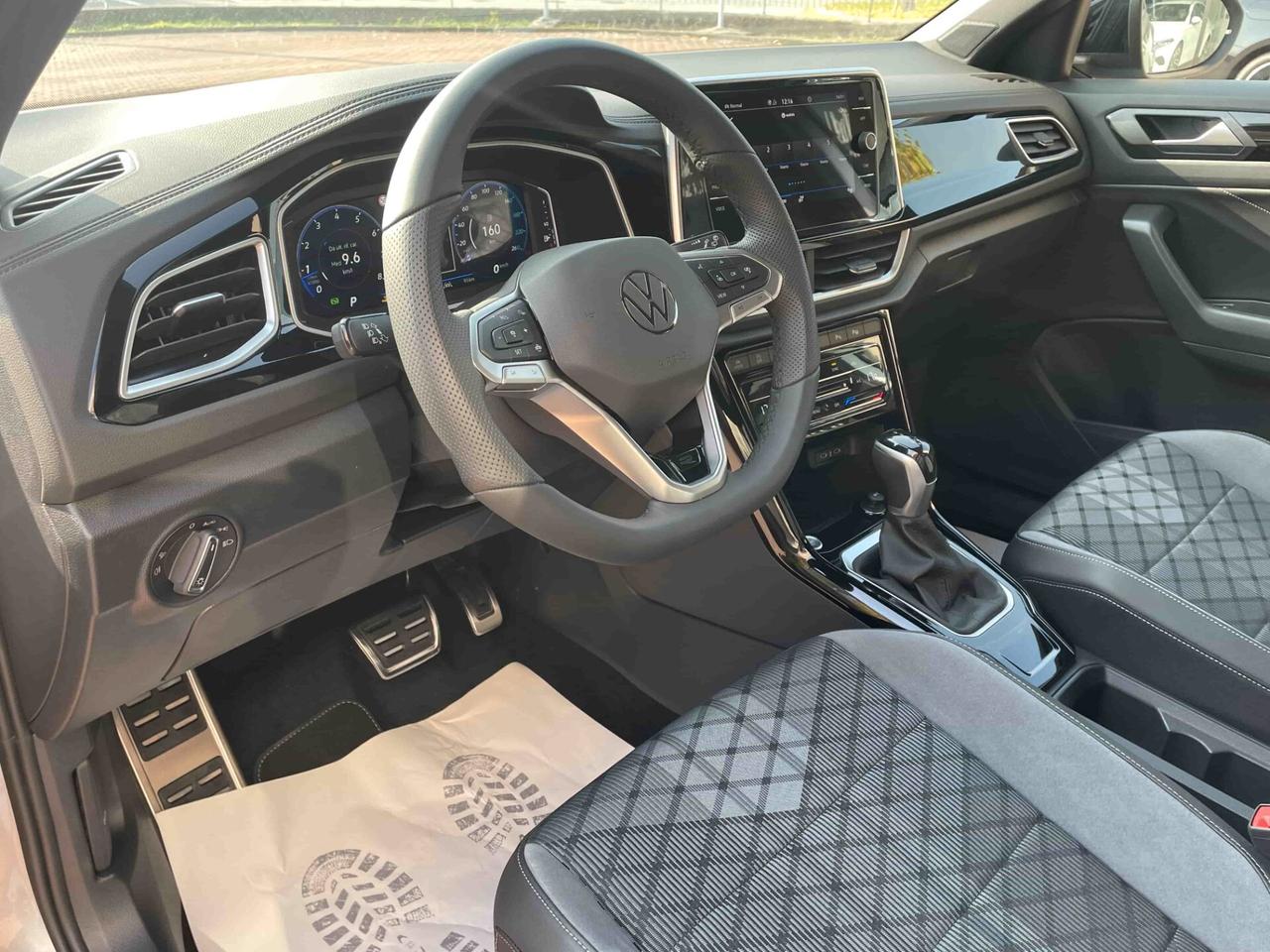 Volkswagen T-Roc 1.5 TSI ACT DSG R-Line KM.0