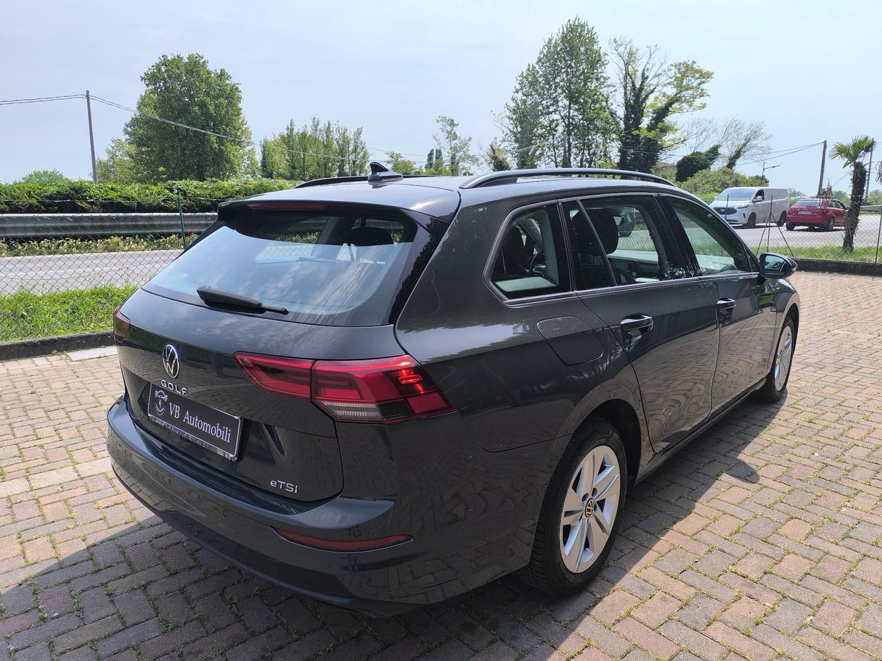 Volkswagen Golf Variant 1.5 eTSI EVO ACT DSG Life