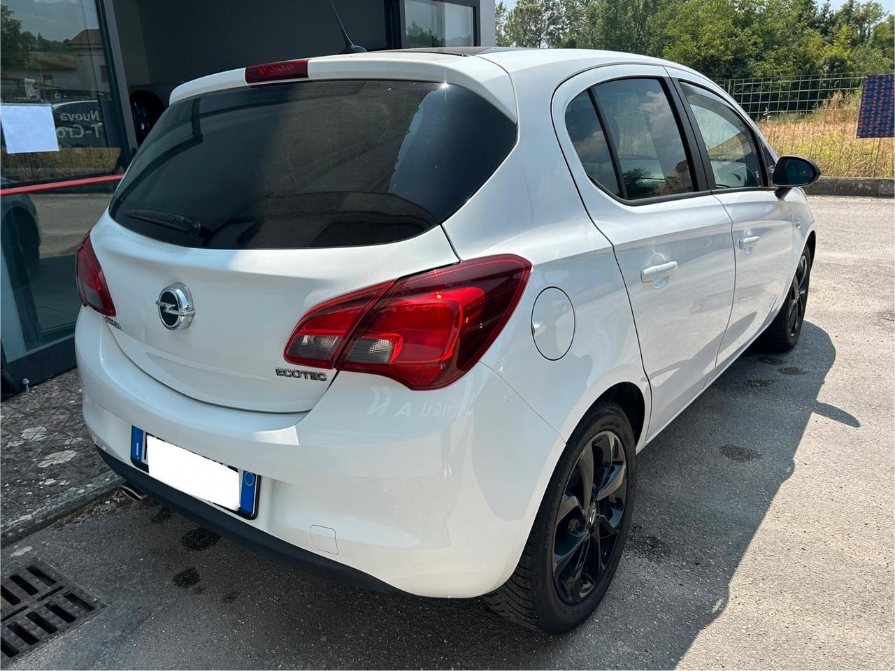 Opel Corsa 1.4 90CV GPL Tech 5 porte Black Edition