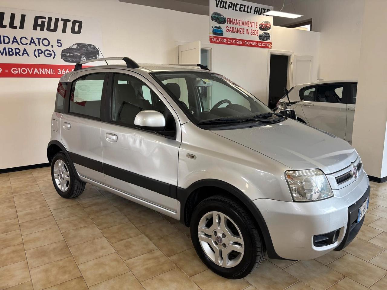 FIAT PANDA ANNO 2010 BZ METANO ADATTA NEOPATENTATI KM 246 MILS