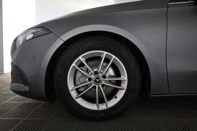 MERCEDES-BENZ A 180 A 180 d Automatic Business Extra