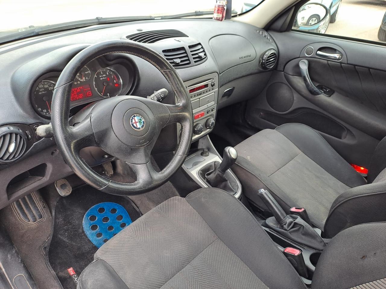 Alfa Romeo 147 1.6 benzina - 5 porte