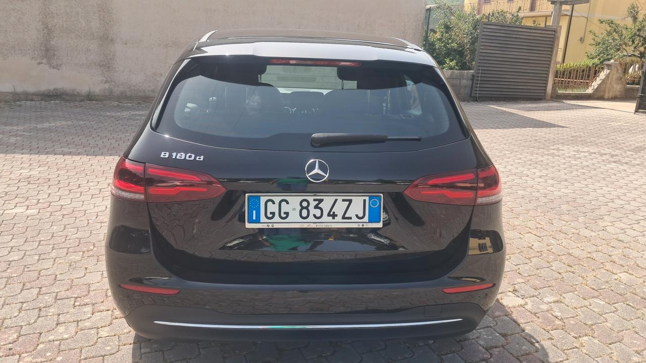 Mercedes-benz B 180 d Automatic Sport