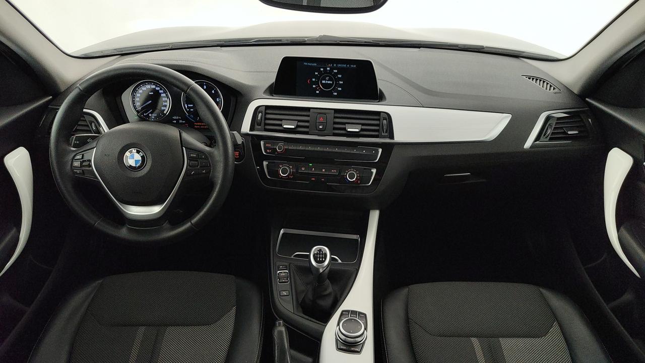 BMW Serie 1 F/20-21 2015 - 116d Urban 5p auto