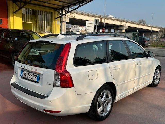 Volvo V50 D4 Momentum