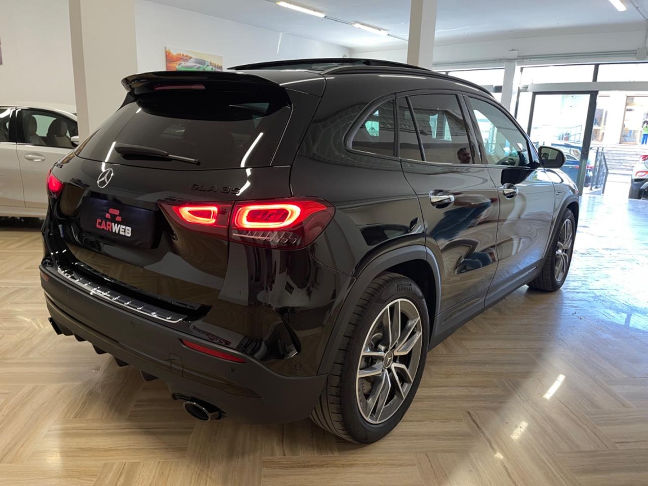MERCEDES GLA 35 AMG 4MATIC Tetto 2022