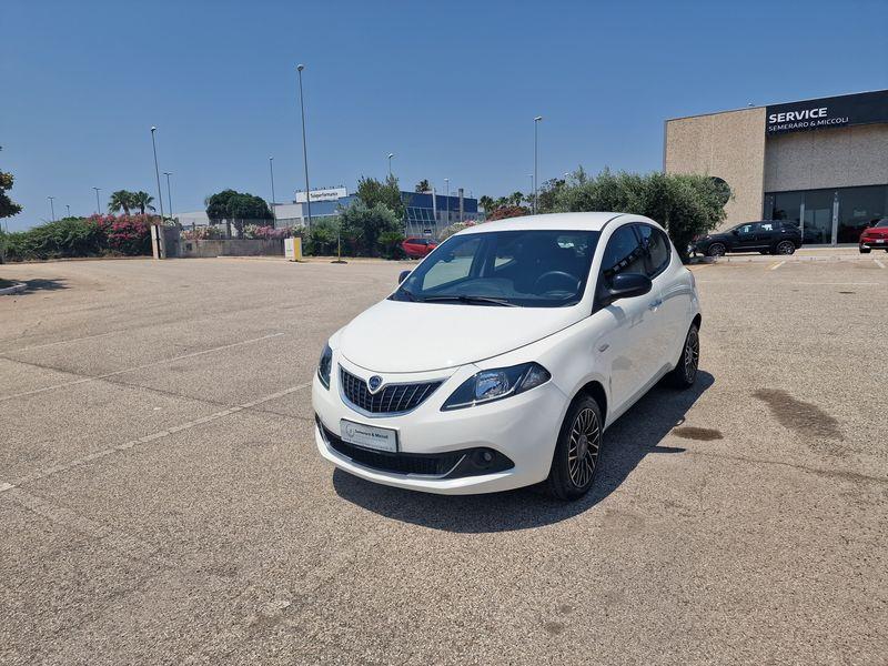 LANCIA Ypsilon 1.0 firefly hybrid Platino s&s 70cv
