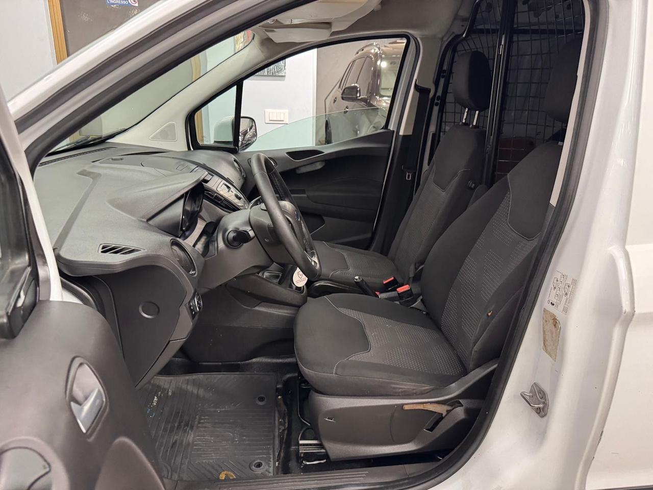 Ford Transit Courier 1.5 TDCi 75CV Van Entry