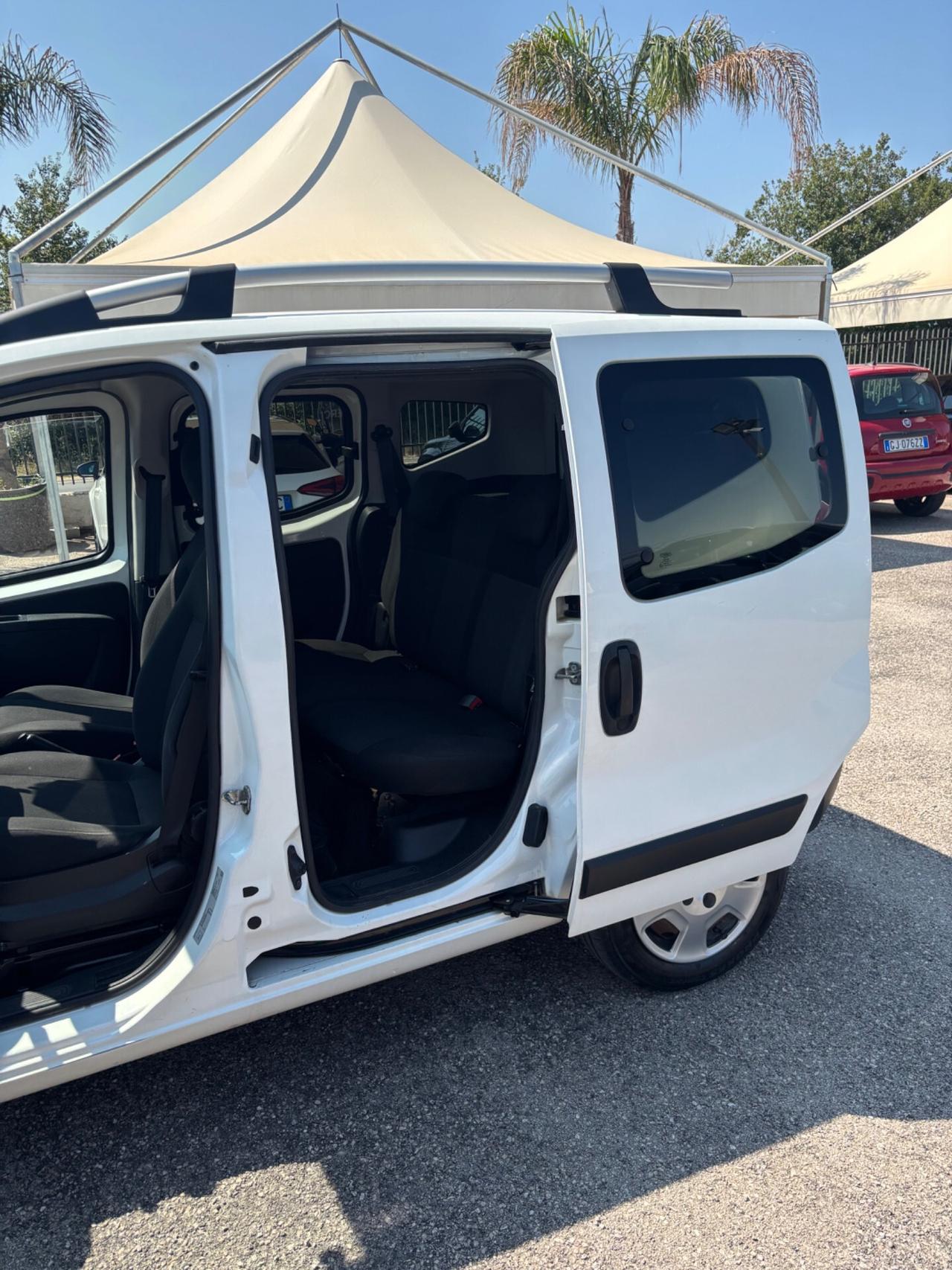 Fiat Qubo N1 con posti