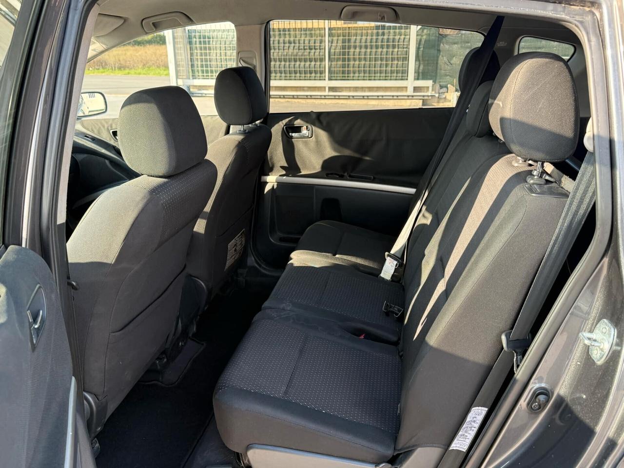 Toyota Corolla Verso 2.2 16V D-4D Luna