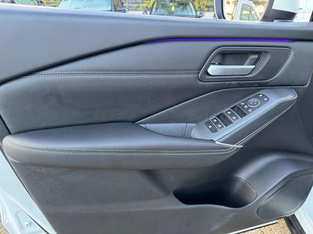 NISSAN Qashqai MHEV N-CONNECTA XTR 1.3cc 158cv CAMBIO AL VOLANTE