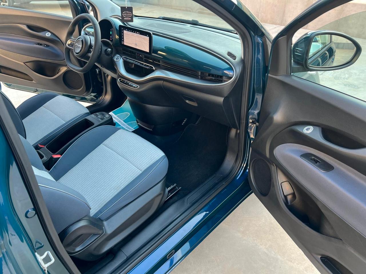 Fiat 500e Berlina 42 kWh