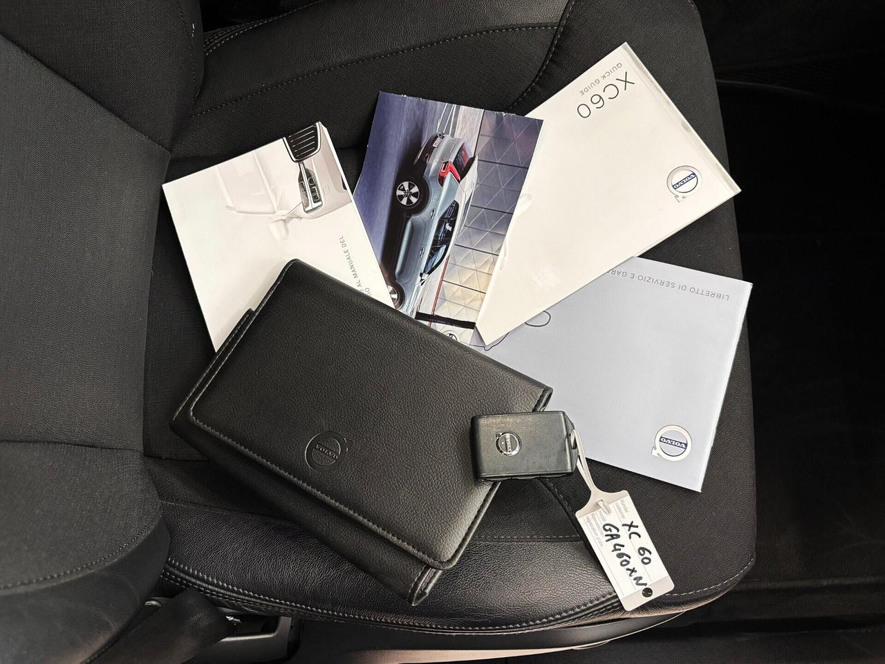 Volvo XC60 2.0 197CV 4X4 **IVA DEDUCIBILE**